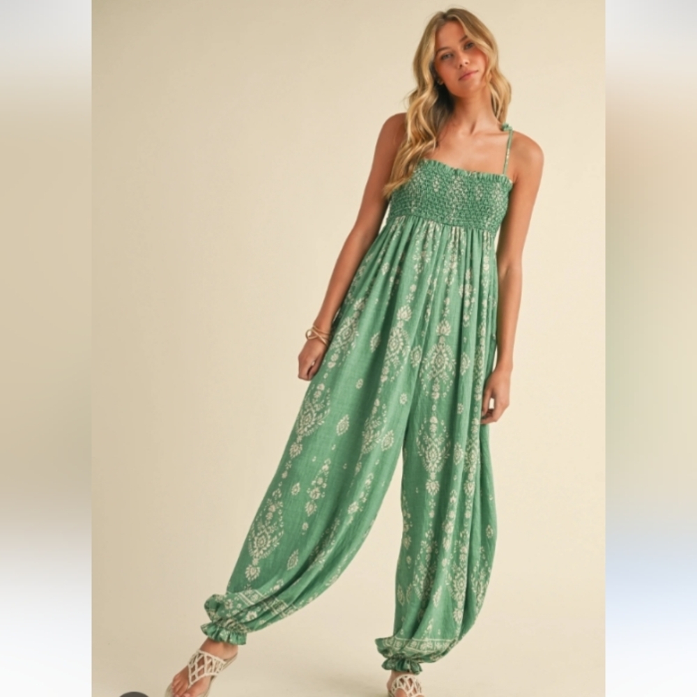 Chic Green Patterned Jumpsuit